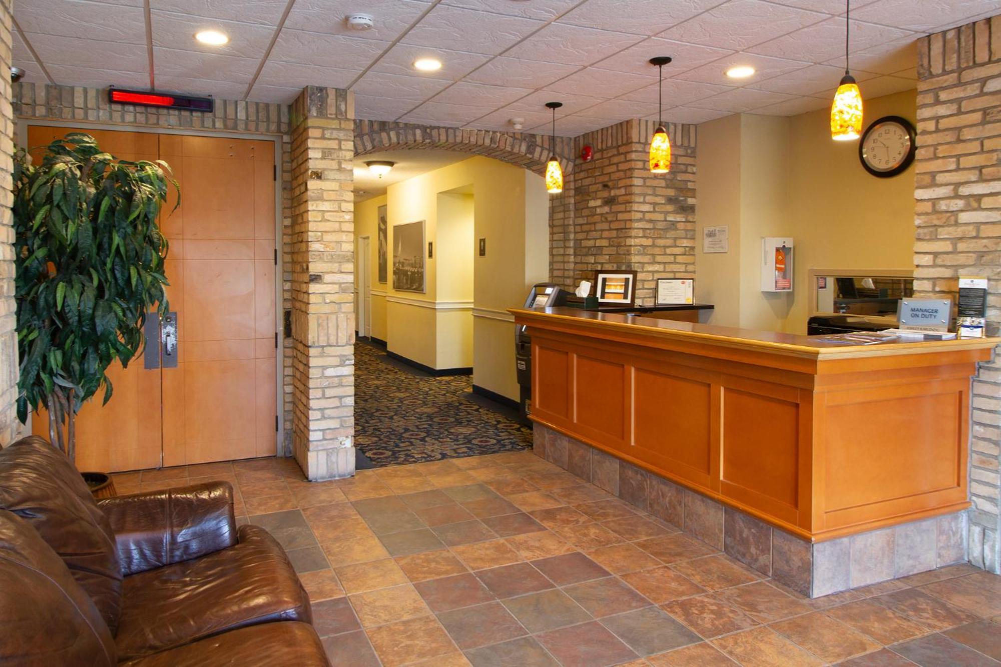 Park West Inn 위니펙 외부 사진